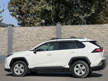 Toyota RAV4, 2019 — photo 8