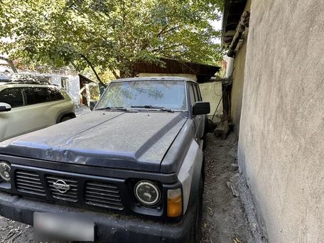 Nissan Patrol, 1993 — photo 1