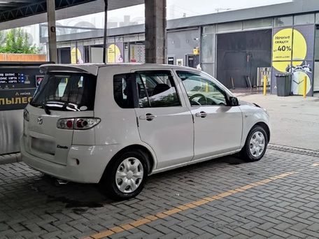 Mazda Demio, 2005 — photo 8