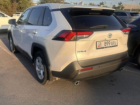 Toyota RAV4, 2021 — сүрөт 3