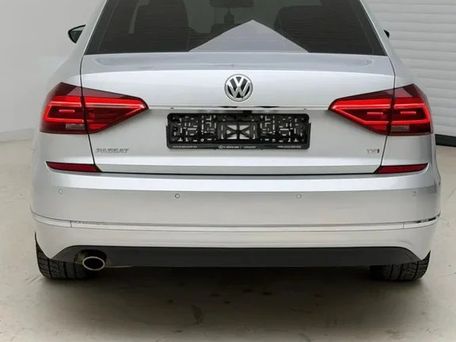 Volkswagen Passat, 2018 — 照片 7