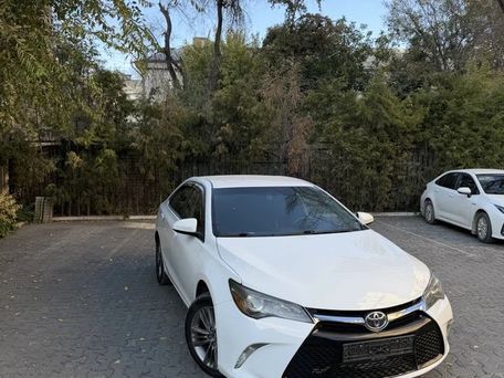 Toyota Camry, 2017 — photo 2