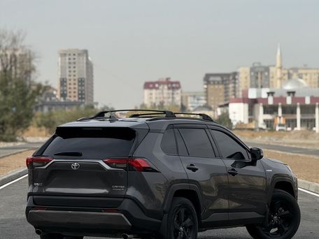 Toyota RAV4, 2019 — фото 8