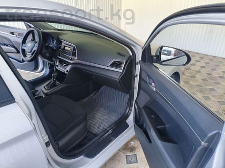 Hyundai Elantra, 2018 — сүрөт 7