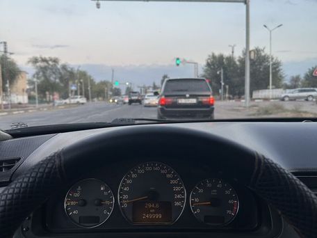 Mercedes-Benz E-Класс, 1998 — сүрөт 14