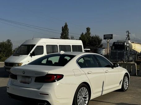 BMW 5 серии, 2021