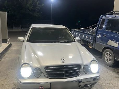 Mercedes-Benz E-Класс, 2000 — photo 2