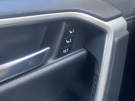Toyota RAV4, 2019 — photo 11