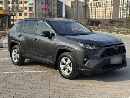 Toyota RAV4, 2018 — фото 1