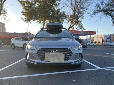 Hyundai Elantra, 2017 — 照片 2