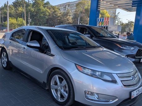 Chevrolet Volt, 2013 — 照片 1