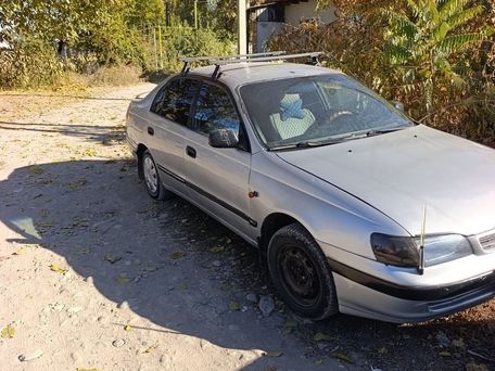Toyota Carina E, 1997 — photo 1