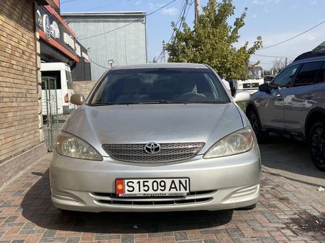 Toyota Camry, 2004