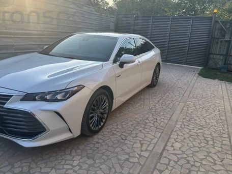 Toyota Avalon, 2018 — фото 1