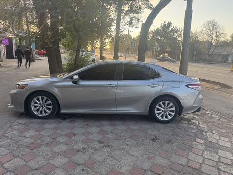 Toyota Camry, 2019 — 照片 5
