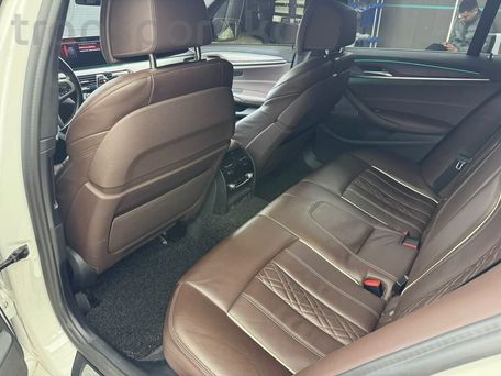 BMW 5 Series, 2021 — photo 12