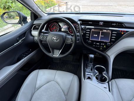 Toyota Camry, 2018 — фото 8