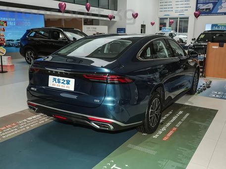 Geely Emgrand, 2026 — 照片 6