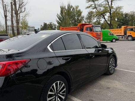 Subaru Legacy, 2018 — 照片 3