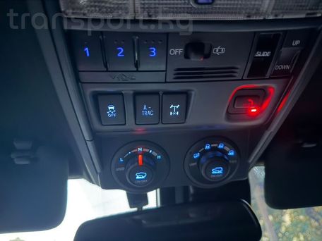 Toyota 4Runner, 2020 — сүрөт 8