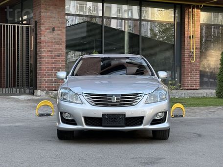 Toyota Crown, 2008