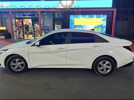 Hyundai Elantra, 2020 — 照片 2