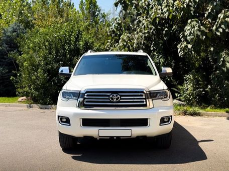 Toyota Sequoia, 2019 — photo 1