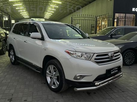 Toyota Highlander, 2013 — photo 1