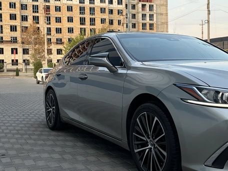 Lexus ES, 2022 — 照片 6