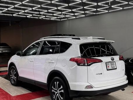 Toyota RAV4, 2015 — 照片 2