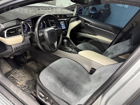 Toyota Camry, 2018 — 照片 4