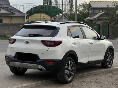 Kia Stonic, 2018 — 照片 2