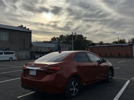 Toyota Corolla, 2018 — 照片 5