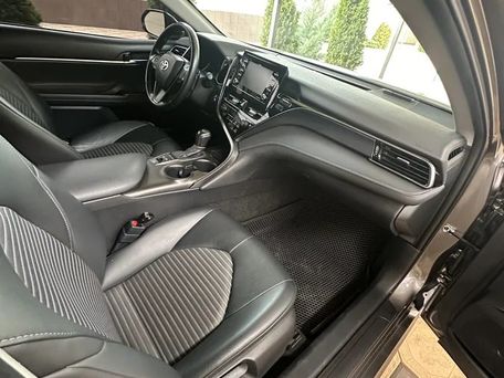 Toyota Camry, 2021 — 照片 9