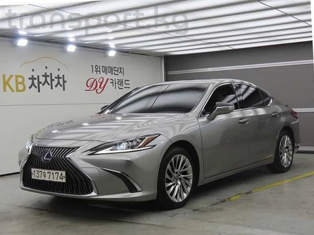 Lexus ES, 2020 — photo 1