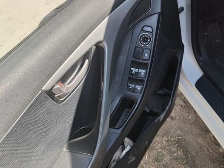 Hyundai Elantra, 2012 — photo 4
