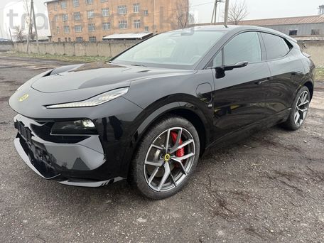 Lotus Eletre, 2025 — 照片 1