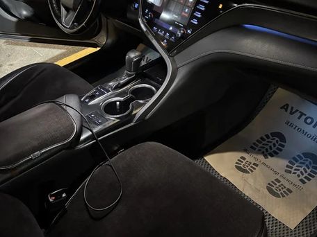 Toyota Camry, 2018 — фото 10