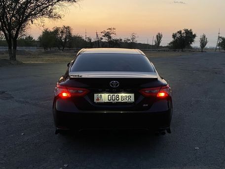 Toyota Camry, 2018 — фото 10