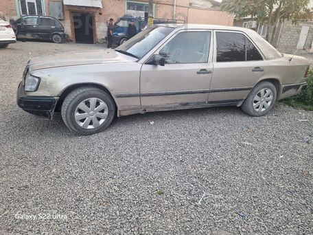 Mercedes-Benz W124, 1989 — сүрөт 1