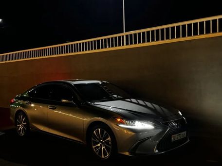 Lexus ES, 2020