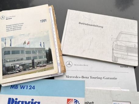 Mercedes-Benz E-Класс, 1990 — фото 11