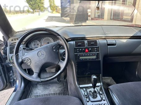 Mercedes-Benz E-Класс, 2000 — photo 10