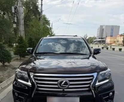 Lexus LX, 2008