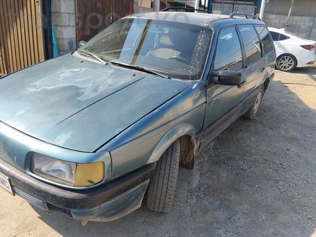 Volkswagen Passat, 1990 — 照片 1