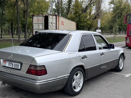 Mercedes-Benz E-Класс, 1995 — фото 3