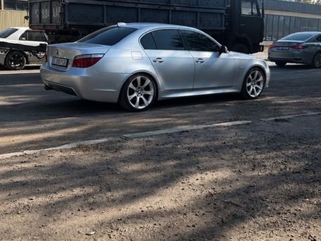 BMW 5 серии, 2008 — 照片 1