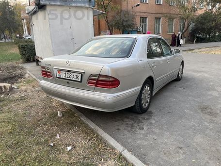 Mercedes-Benz E-Class, 2000 — photo 4