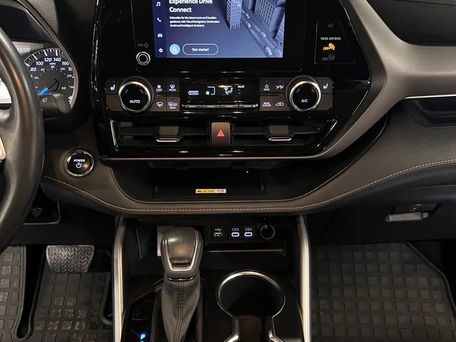 Toyota Highlander, 2023 — сүрөт 8