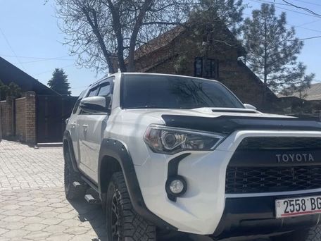 Toyota 4Runner, 2019 — фото 3